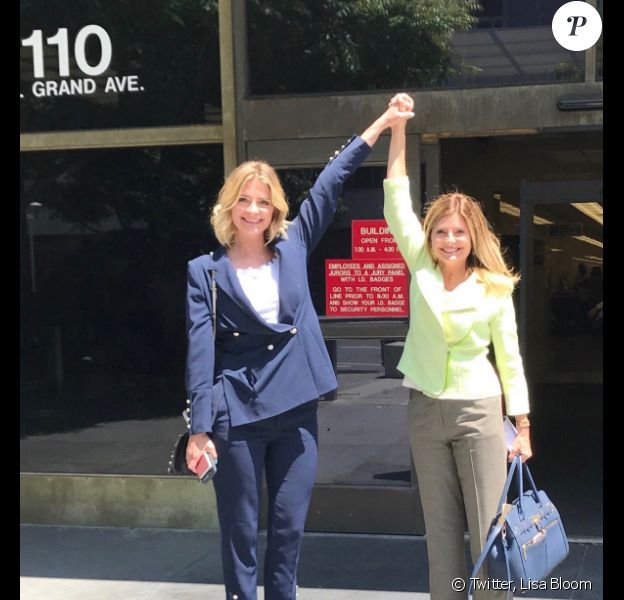 Mischa Barton et son avocate Lisa Bloom à la sortie du tribunal de Los Angeles le 5 juin 2017