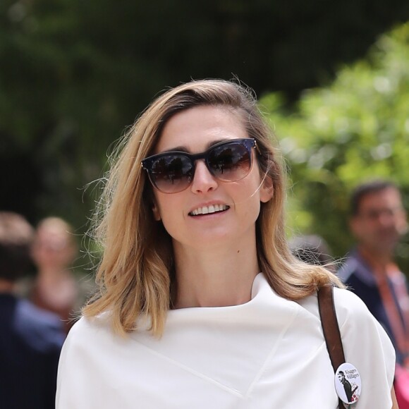 Julie Gayet au village lors des internationaux de tennis de Roland Garros à Paris le 5 juin 2017. © Cyril Moreau / Dominique Jacovides / Bestimage