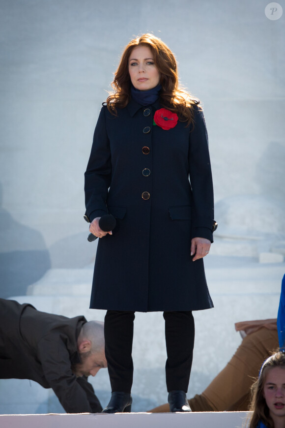 Isabelle Boulay lors des commémorations des 100 ans de la bataille de la Crête de Vimy, (100 ans jour pour jour, le 9 avril 1917) dans laquelle de nombreux Canadiens ont trouvé la mort lors de la Première Guerre mondiale, au Mémorial national du Canada, à Vimy, France, le 9 avril 2017. © Cyril Moreau/Bestimage