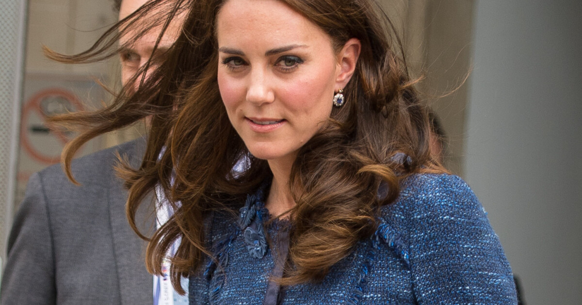 Kate Middleton Élégance Et Douceur Pour Une Visite émouvante à Lhôpital Purepeople 1380