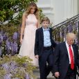 Donald Trump, sa femme Melania Trump et leur fils Barron Trump - Les Trump organisent leur première chasse aux œufs de Pâques sur les pelouses de la Maison-Blanche à Washington le 17 avril 2017.
