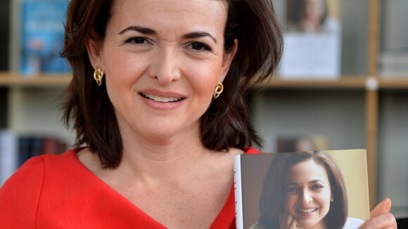 Sheryl Sandberg veuve : La numéro 2 de Facebook a "toujours un immense chagrin"