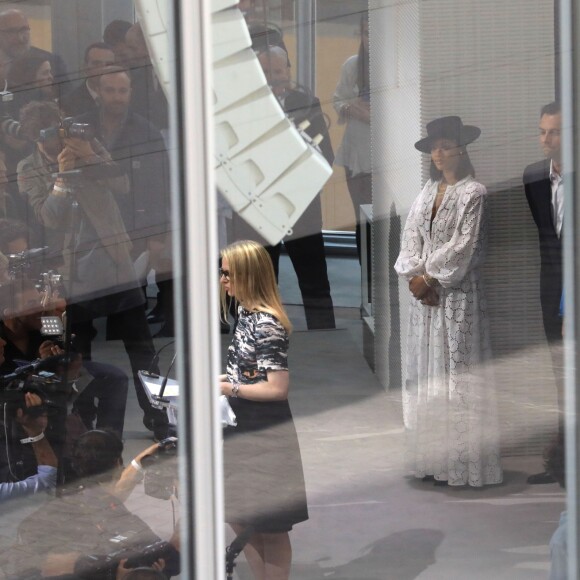 La chanteuse Rihanna assiste à la remise des prix LVMH Prize Young Fashion Designer 2017 à la Fondation Vuitton à Paris le 16 juin 2017.  Rihanna attends LVMH Prize Young Fashion Designer 2017 at Louis Vuitton Foundation in Paris on june 16th 201716/06/2017 - Paris