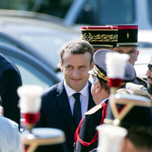 Emmanuel Macron participe à la cérémonie de commémoration de l'Appel du 18 juin du Général de Gaulle au Mont Valérien le 18 juin 2017. © Pierre Perusseau / Bestimage