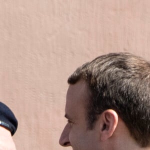 Emmanuel Macron participe à la cérémonie de commémoration de l'Appel du 18 juin du Général de Gaulle au Mont Valérien le 18 juin 2017. © Pierre Perusseau / Bestimage