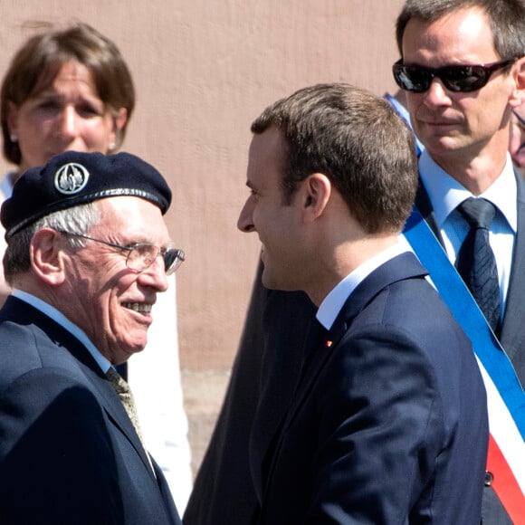 Emmanuel Macron participe à la cérémonie de commémoration de l'Appel du 18 juin du Général de Gaulle au Mont Valérien le 18 juin 2017. © Pierre Perusseau / Bestimage