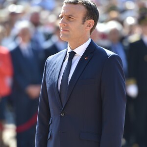 Emmanuel Macron participe à la cérémonie de commémoration de l'Appel du 18 juin du Général de Gaulle au Mont Valérien le 18 juin 2017. © Christian Liewig / Pool / Bestimage