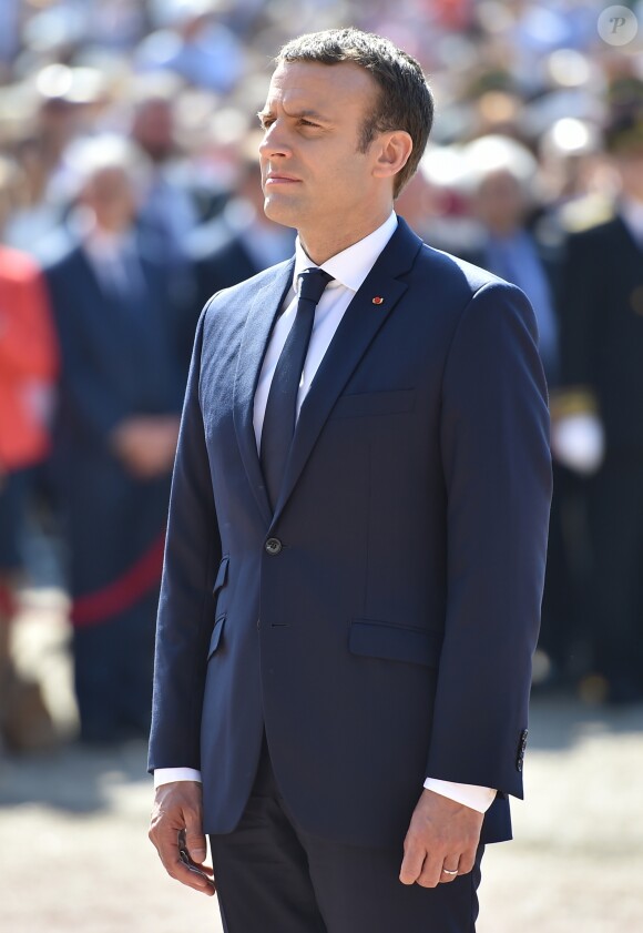 Emmanuel Macron participe à la cérémonie de commémoration de l'Appel du 18 juin du Général de Gaulle au Mont Valérien le 18 juin 2017. © Christian Liewig / Pool / Bestimage