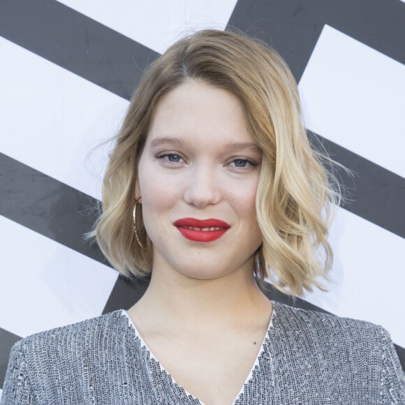 Léa Seydoux (enceinte) - Photocall au défilé de mode "Louis Vuitton" collection prêt-à-porter Printemps-Eté 2017 lors de la Fashion Week de Paris, place Vendôme, à Paris, France, le 5 octobre 2016. © Olivier Borde/Bestimage