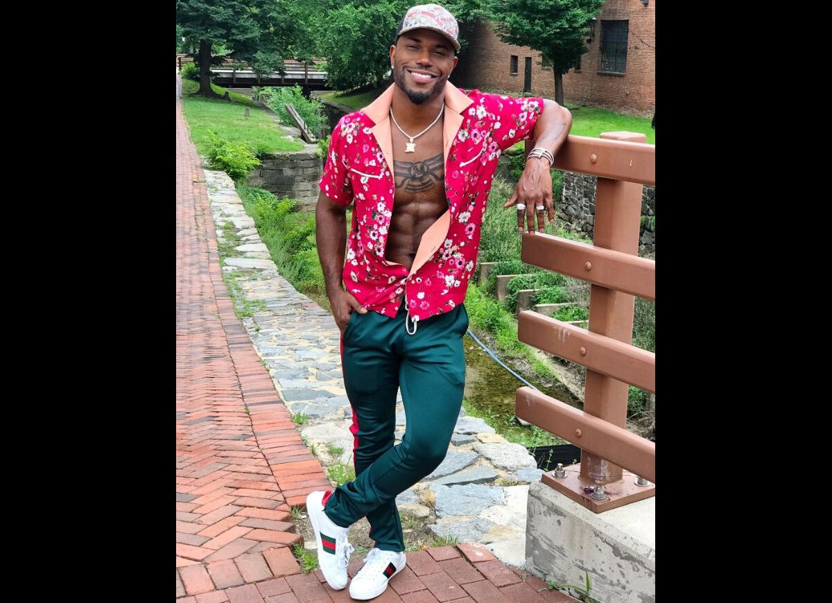 Photo : Milan Christopher prend la pose sur Twitter le 30 mai 2017 ...