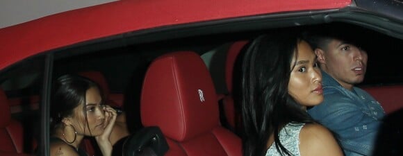 Samir Nasri en voiture avec Sharina Gutierrez et Shanina Shaik à Los Angeles le 16 Juin 2017.