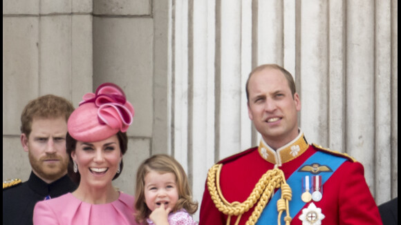 Prince Harry : George et Charlotte de Cambridge lui mettent la pression...