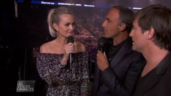 Laeticia Hallyday avec Nikos Aliagas et Thomas Dutronc avant le concert des Vieilles Canailles à l'AccorHotels Arena de Paris, diffusé en direct sur TF1 le 24 juin 2017.