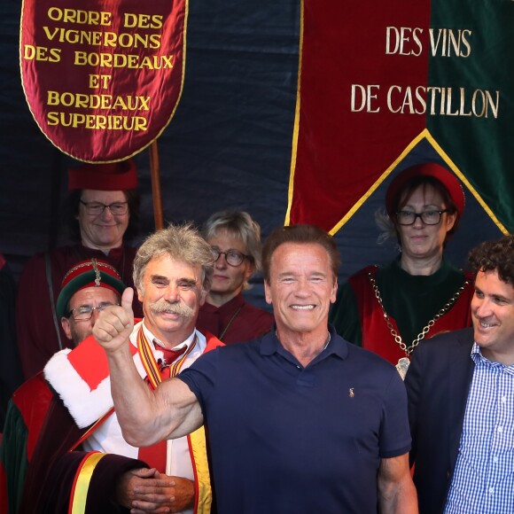 Arnold Schwarzenegger et sa chérie Heather Millligan sont cette année les invités exceptionnels de la seconde édition de" Libourne fête le vin". À cette occasion l'acteur, passionné de vins Français a été intronisé par la commanderie des vins de Bordeaux et nommé grand maitre et ambassadeur des célèbres vins Bordelais. Le 25 Juin 2017 à Libourne.