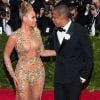 Beyoncé Knowles et son mari Jay-Z - Soirée Costume Institute Gala 2015 (Met Ball) au Metropolitan Museum célébrant l'ouverture de Chine: à travers le miroir à New York, le 4 mai 2015.
