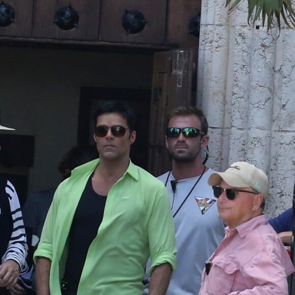 Ricky Martin  sur le tournage de 'Versace: American Crime Story' à Miami, le 17 mai 2017