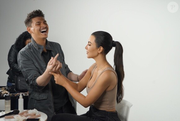 Le maquilleur Mario Dedivanovic et Kim Kardashian - Kim Kardashian lance sa marque de produits de beauté, KKW BEAUTY. Juin 2017.