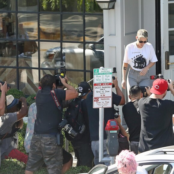 Kristen Stewart et Stella Maxwell à Los Angeles, le 28 juin 2017.