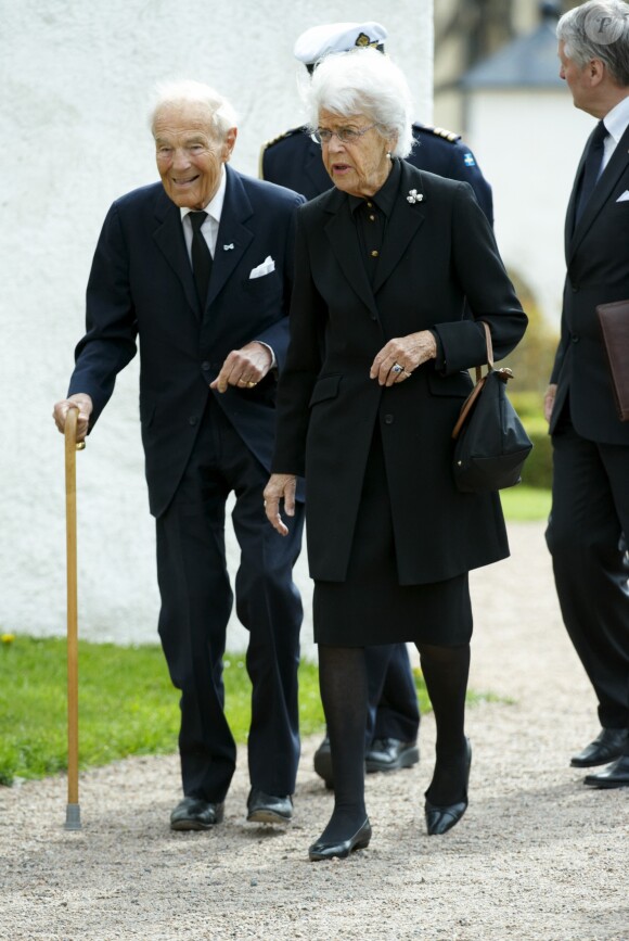 Alice Trolle-Wachtmeister et son mari le comte Hans Gabriel aux obsèques du comte Carl Johan Bernadotte à Bastad le 14 mai 2012.