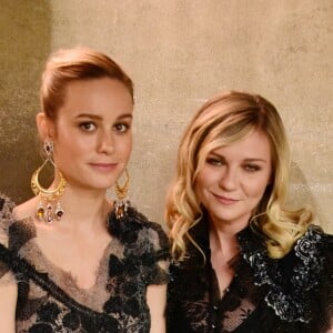 Brie Larson et Kirsten Dunst - Défilé Rodarte, collection printemps-été 2018, à la Fashion Week de Paris. Paris, le 2 juillet 2017.