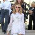 Céline Dion quitte le défilé Giambattista Valli à Paris le 3 juillet 2017.