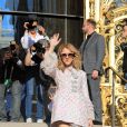 Après un shooting photo place Vendôme, Celine Dion se rend au défilé Giambattista Valli à Paris le 3 juillet 2017