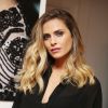 Clara Morgane présente son calendrier 2017 à Paris le 20 septembre 2016. © Denis Guignebourg / Bestimage
