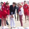 Le roi Philippe et la reine Mathilde de Belgique ainsi que leurs quatre enfants la Princesse Elisabeth, le Prince Gabriel, le Prince Emmanuel et la Princesse Eléonore ont assisté et même participé à des exercices de sauvetage sur la plage de Middelkerke, le 1er juillet 2017.