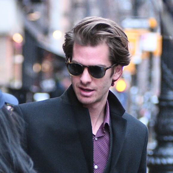 Andrew Garfield à la sortie de son hôtel à New York, le 10 janvier 2017.