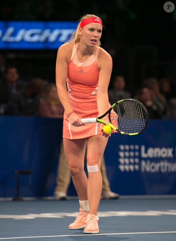 Caroline Wozniacki lors du tournoi de tennis BNP Paribas Showdown au Madison Square Garden à New York, le 8 mars 2016.