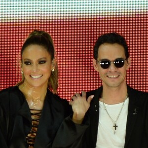 Jennifer Lopez et son ex mari Marc Anthony lors du concert de Jennifer Lopez organisé pour soutenir sa candidature aux elections présidentielles à Miami le 29 octobre 201
