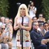 La styliste Donatella Versace - Défilé de mode "Versace", collection homme printemps-été 2018 à Milan. Le 17 juin 2017.