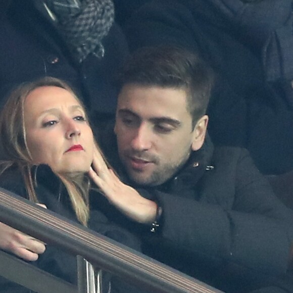 Audrey Lamy et son compagnon Thomas Sabatier au match de Ligue des Champions PSG - Ludogorets au Parc des Princes, à Paris ,le 6 décembre 2016. © Cyril Moreau/Bestimage