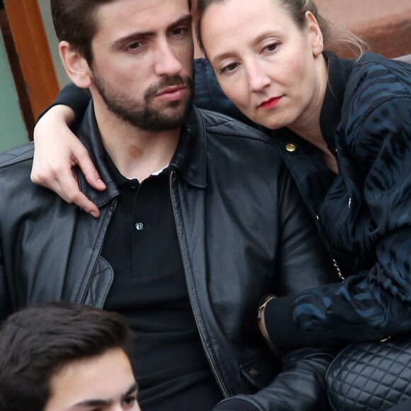 Audrey Lamy et son compagnon Thomas Sabatier aux Internationaux de France de tennis de Roland Garros à Paris le 1er juin 2014.