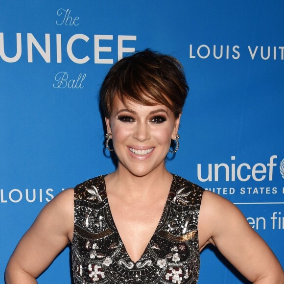 Alyssa Milano - 6ème soirée de gala biannuel UNICEF Ball 2016, en partenariat avec Louis Vuitton, à l'hôtel Beverly Wilshire Four Seasons à Beverly Hills, le 12 janvier 2016