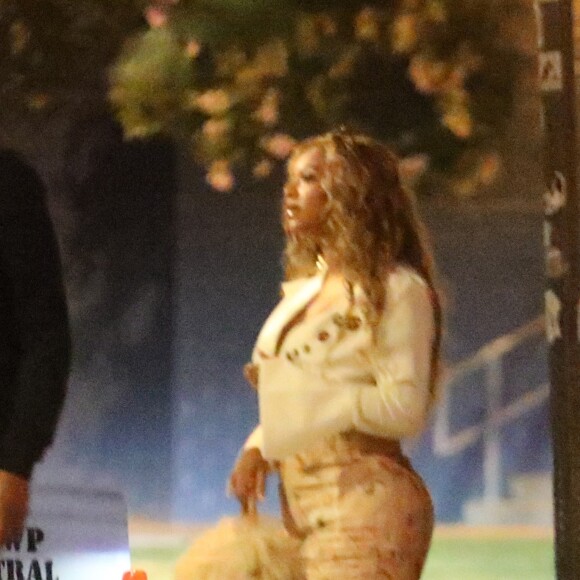 Exclusif - Beyonce et son mari Jay Z à la sortie des studios de Mack Sennett à Los Angeles, le 14 juillet 2017