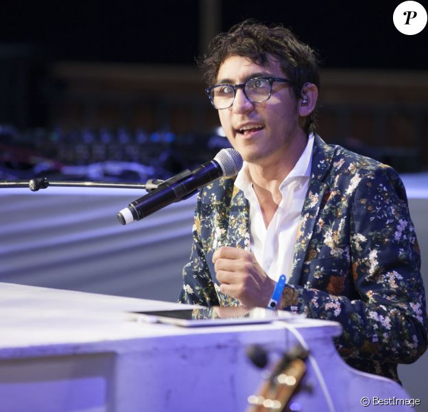 Vincent Vinel (The Voice), enfant adopté