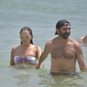 Eva Longoria et son mari José Baston à Ibiza le 21 juillet 2017.