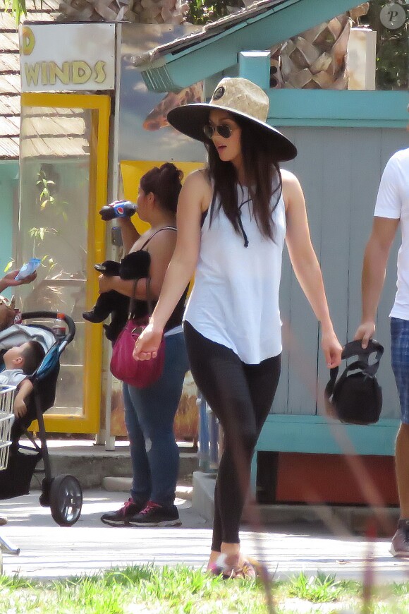 Exclusif - Megan Fox et son mari Brian Austin Green sont allés déjeuner au restaurant mexicain "Los Arroyos Montecito" avec leurs enfants Noah Shannon, Bodhi Ransom et Journey River, le 9 juillet 2017 à Santa Barbara
