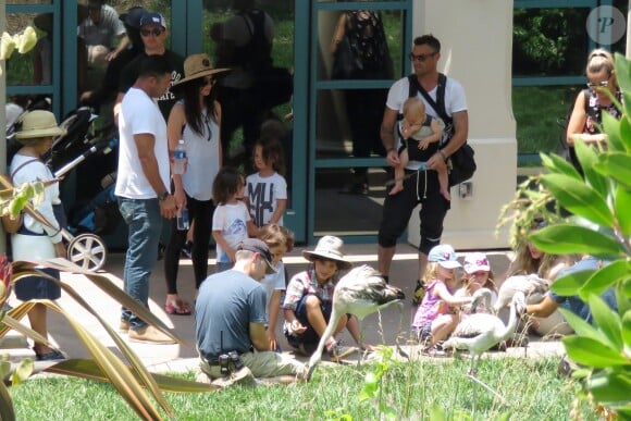 Exclusif - Megan Fox et son mari Brian Austin Green sont allés déjeuner au restaurant mexicain "Los Arroyos Montecito" avec leurs enfants Noah Shannon, Bodhi Ransom et Journey River, le 9 juillet 2017 à Santa Barbara