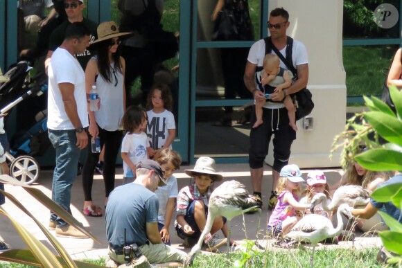 Exclusif - Megan Fox et son mari Brian Austin Green sont allés déjeuner au restaurant mexicain "Los Arroyos Montecito" avec leurs enfants Noah Shannon, Bodhi Ransom et Journey River, le 9 juillet 2017 à Santa Barbara