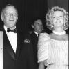 Archives - Frank Sinatra et sa femme Barbara, à New York, lors de la soirée de l'élection de "L'homme de l'année" en 1982.