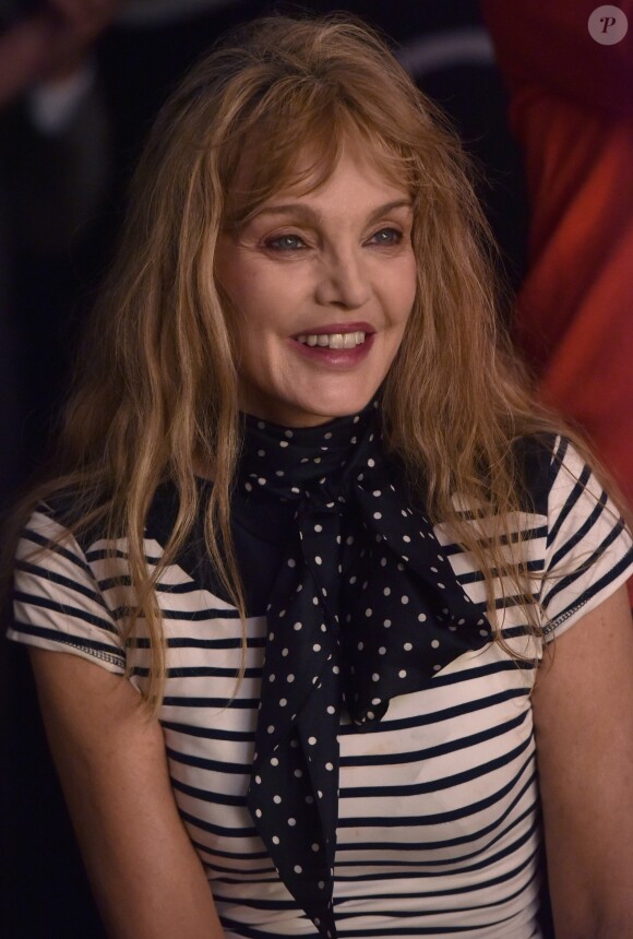 Arielle Dombasle durant la cérémonie de clôture du 1er Festival International du Film Culte de Trouville-sur-Mer le 18 juin 2016.