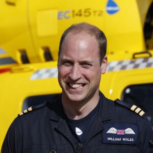 Le prince William, duc de Cambridge, a vécu le 27 juillet 2017 son dernier jour en tant que pilote d'hélicoptère-ambulance pour l'association East Anglia Air Ambulance à l'aéroport Marshall près de Cambridge.