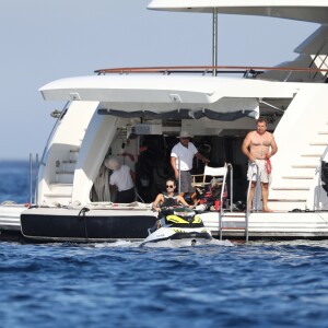 Le top model Natasha Poly (Natalya Sergeyevna Polevchtchikova) profite d'une journée ensoleillée sur un yacht au large de Saint-Tropez. Le 26 juillet 2017.