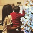 Amel Bent et sa fille préparent le sapin de Noël, Instagram, décembre 2016