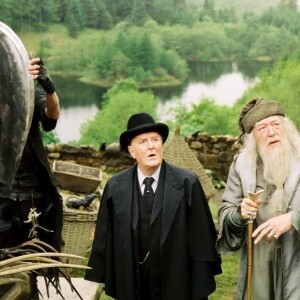Robert Hardy incarnait Cornelius Fudge dans la saga Harry Potter. Ici dans Le Prisonnier d'Askaban en 2003.