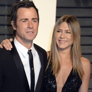 Justin Theroux et sa femme Jennifer Aniston lors de la soirée Vanity Fair Oscar 2017 au Wallis Annenberg à Beverly Hills, le 26 février 2017.