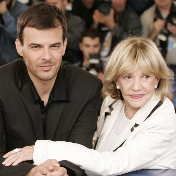 Jeanne Moreau, Melvil Poupaud, Valeria Bruni-Tedeschi et François Ozon au Festival de Cannes, le 16 mai 2005, pour "Le temps qui reste".