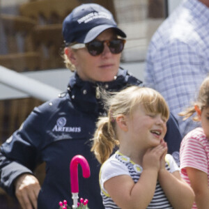 Zara Phillips avec sa fille Mia Tindall, 3 ans, le 6 août 2017 lors du Festival of British Eventing à Gatcombe Park à Minchinhampton.